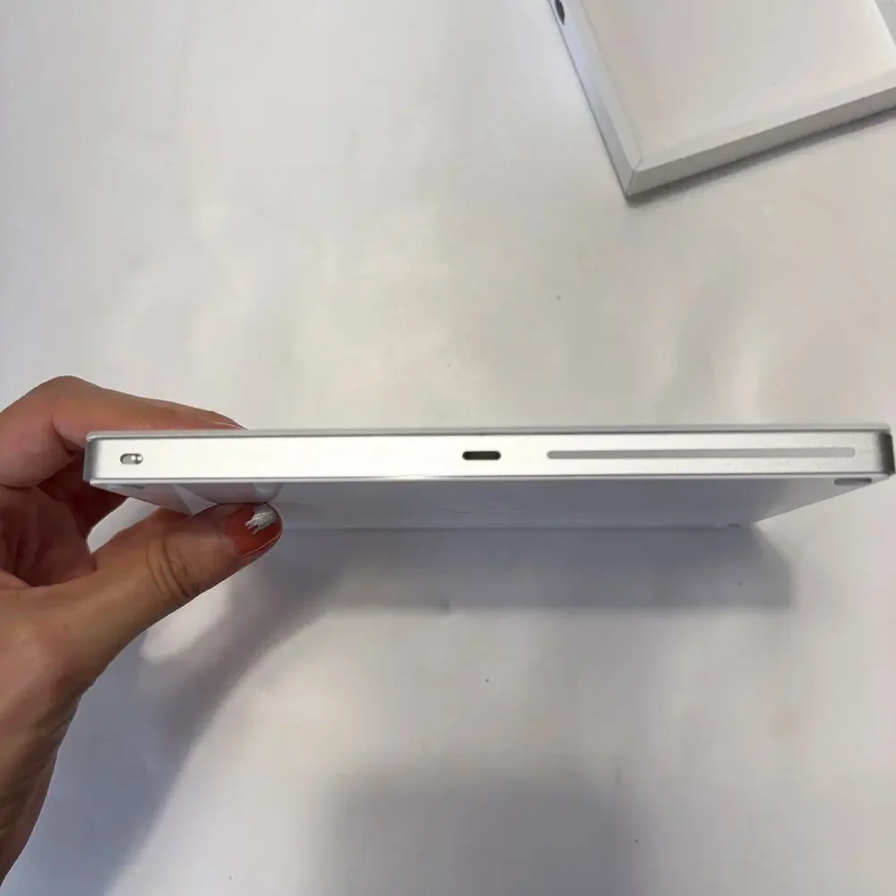 Apple Magic Trackpad 2 A1535 White w/ Box Genuine Lightning Cable Tested